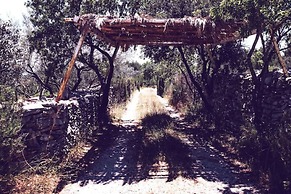 Lovely Cottage With sea Views in Selca, Croatia