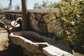 Lovely Cottage With sea Views in Selca, Croatia