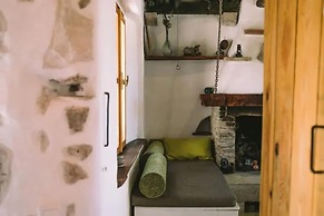 Lovely Cottage With sea Views in Selca, Croatia