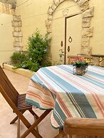 Ground Floor Maisonette In Birzebbugia