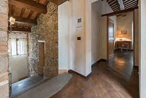 Villa Santella an Amazing Retreat Between Florence and Siena