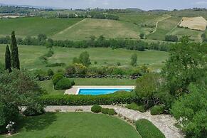 Villa Santella an Amazing Retreat Between Florence and Siena