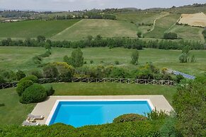 Villa Santella an Amazing Retreat Between Florence and Siena