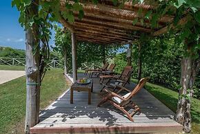 Villa Santella an Amazing Retreat Between Florence and Siena