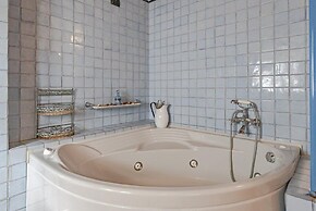 Villa Santella an Amazing Retreat Between Florence and Siena