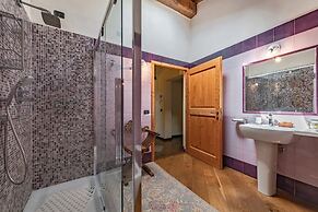 Villa Santella an Amazing Retreat Between Florence and Siena