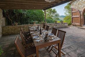Villa Santella an Amazing Retreat Between Florence and Siena