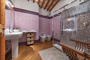 Villa Santella an Amazing Retreat Between Florence and Siena