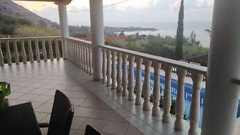 Pomos Harbourbiew Villa