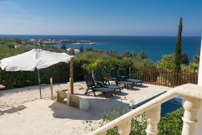 Pomos Harbourbiew Villa