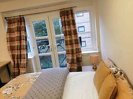 Alphabet Cozy Apartment