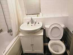 Alphabet Cozy Apartment