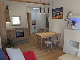 Vidora Apartments - Elegant Deco Loft With Balcony in Soprabolzano w R