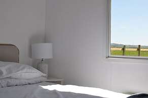 Cosy and Rural Lodge at Goldhill Glamping