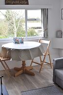 Cosy and Rural Lodge at Goldhill Glamping