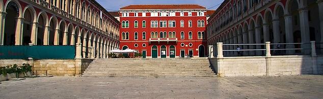 Classy Apartment w Terrace in the Heart of Split