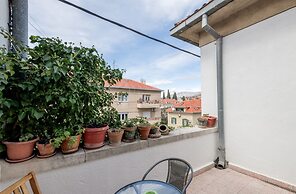 Classy Apartment w Terrace in the Heart of Split