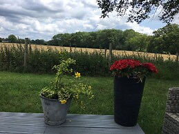 Charming Luxurious Rural Shepherds Hut