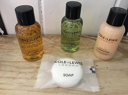 Charming Luxurious Rural Shepherds Hut