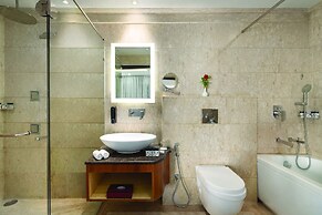 Ramada by Wyndham Varanasi Katesar