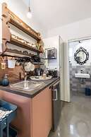 Boutique Triple House With Garden & Roof Terrace