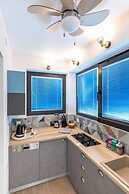 Boutique Triple House With Garden & Roof Terrace