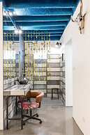 Boutique Triple House With Garden & Roof Terrace