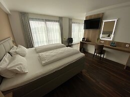 Hotel B4
