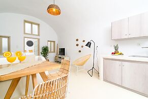 Suite Home Santorini