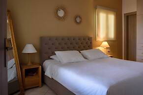 Suite Home Santorini