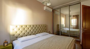 Suite Home Santorini