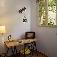 Suite Home Santorini