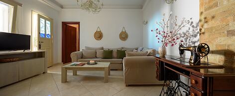 Suite Home Santorini