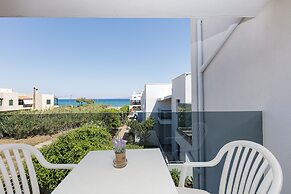 Golden Bay Boutique Hotel & Bungalows