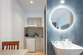 Golden Bay Boutique Hotel & Bungalows