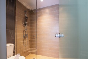 Golden Bay Boutique Hotel & Bungalows