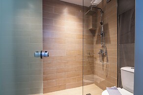 Golden Bay Boutique Hotel & Bungalows