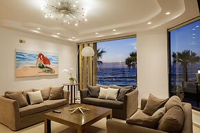 Golden Bay Boutique Hotel & Bungalows