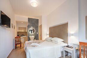 Golden Bay Boutique Hotel & Bungalows