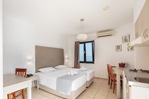 Golden Bay Boutique Hotel & Bungalows