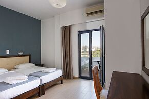 Golden Bay Boutique Hotel & Bungalows