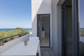 Golden Bay Boutique Hotel & Bungalows