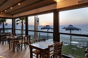 Golden Bay Boutique Hotel & Bungalows