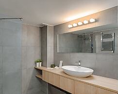 Athenian Stylish Living