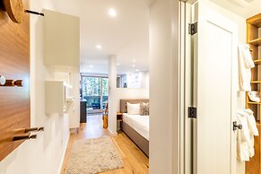 Modern Hotel-Style Studio - Timber Creek Lodge #210 by RedAwning Save 