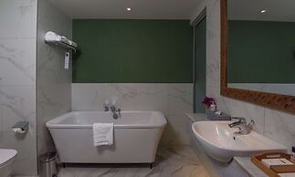 Golden Tulip Zanzibar Airport