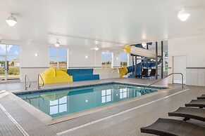 Ramada by Wyndham St. Paul AB