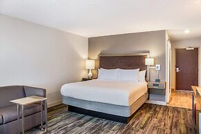 Ramada by Wyndham St. Paul AB