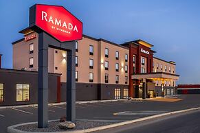 Ramada by Wyndham St. Paul AB