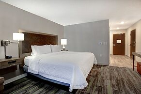 THE Landing Hotel & Conference Center